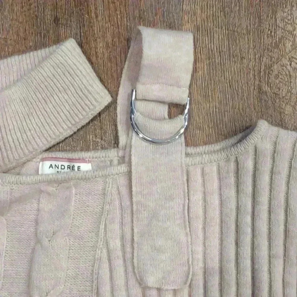 Andree by Unit women's beige sweater size small - Picture 3 of 4